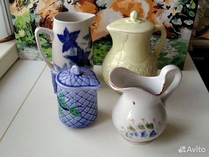 Кувшины и молочники