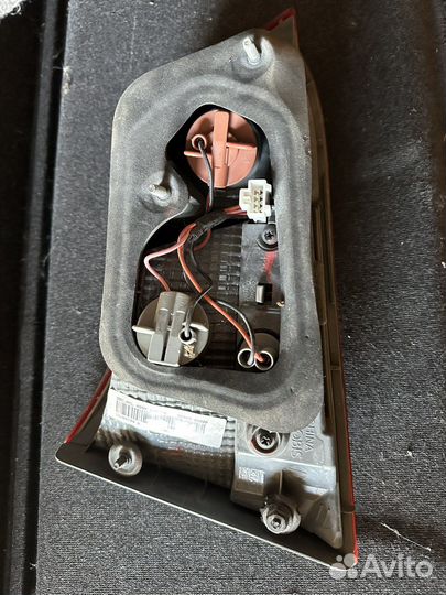 Задний фонарь kia rio левый