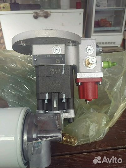 Топливный насос cummins M11 N14 3417677. 4954876