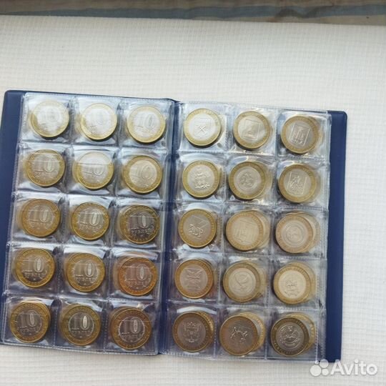 Продам набор монет