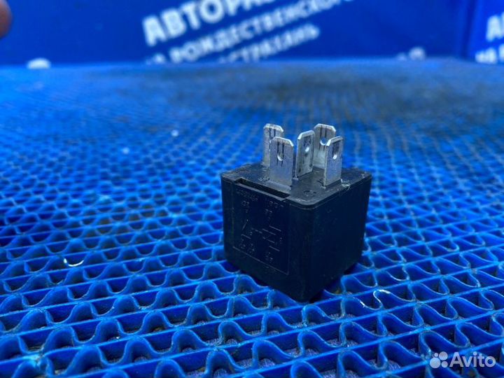 Реле Kia Clarus седан T8 2000