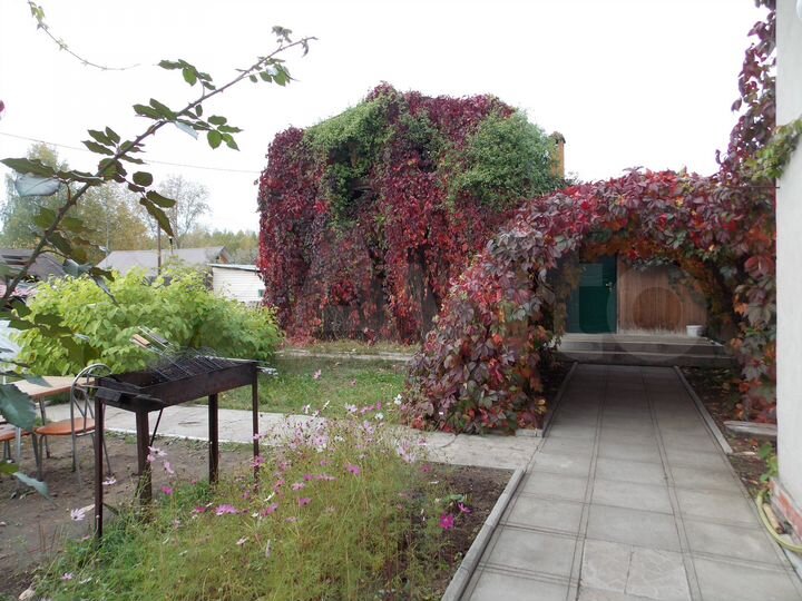 Коттедж 170 м² на участке 15 сот.