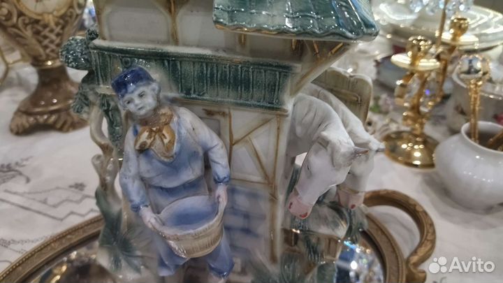 Антикварные фарфоровые каминные часы. Франция