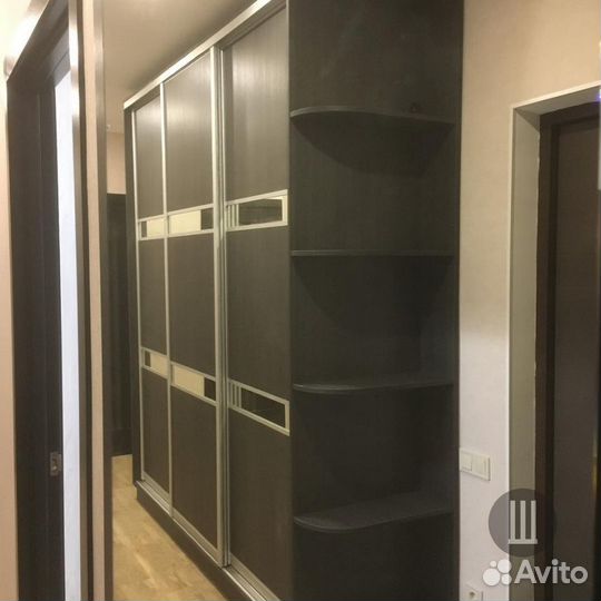 Шкаф в прихожую