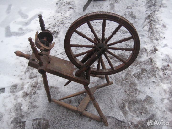 Прялка старинная ручной работы