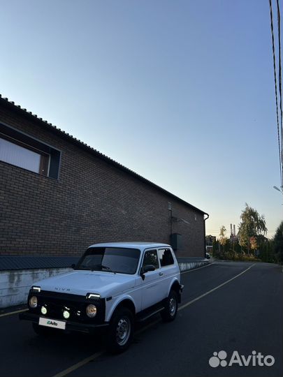 LADA 4x4 (Нива) 1.7 МТ, 2001, 112 000 км