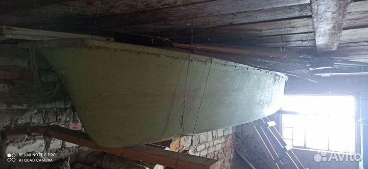 Лодка вёсельная