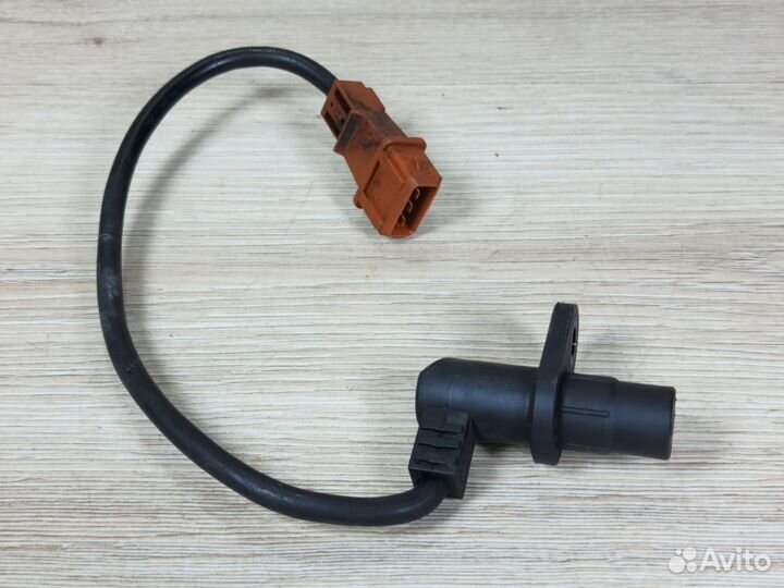 Датчик положения коленвала Peugeot 406 1,8 2,0