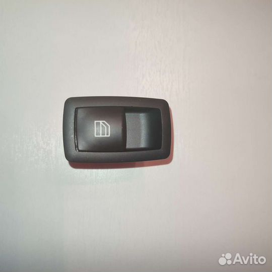 Кнопки стеклоподъемника пассажирские Mercedes Benz