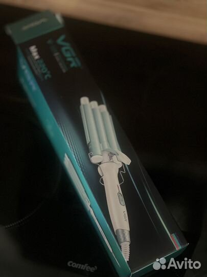 Стайлер для завивки волос. Тройная плойка