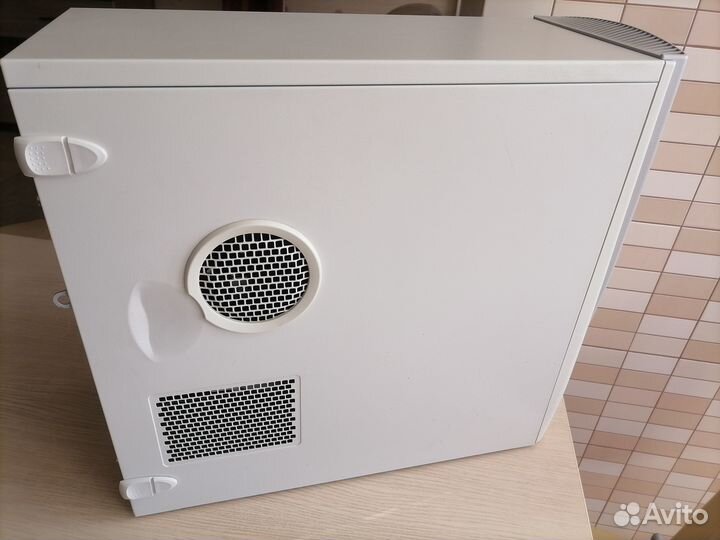 AMD Phenom II X2 550 / 6Gb