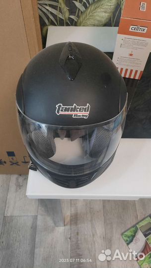 Шлем Tanked racing