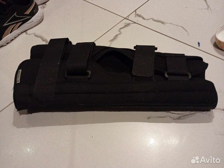 Тутор на коленный сустав