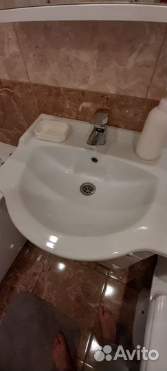 Мебель для ванной с раковиной