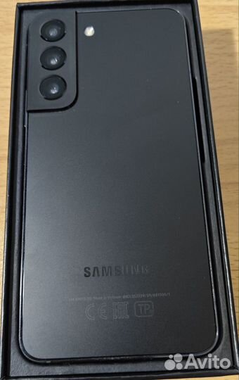 Samsung Galaxy S22, 8/128 ГБ