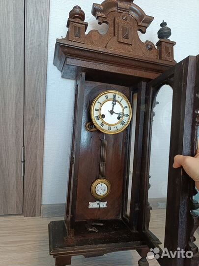 Антикварные настенные часы ретро винтаж