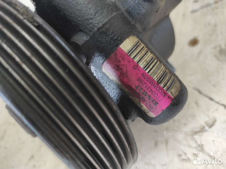 Насос гур гидроусилителя руля Renault sandero 1