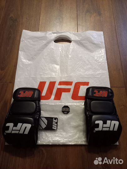 Перчатки UFC, Боксерские перчатки UFC