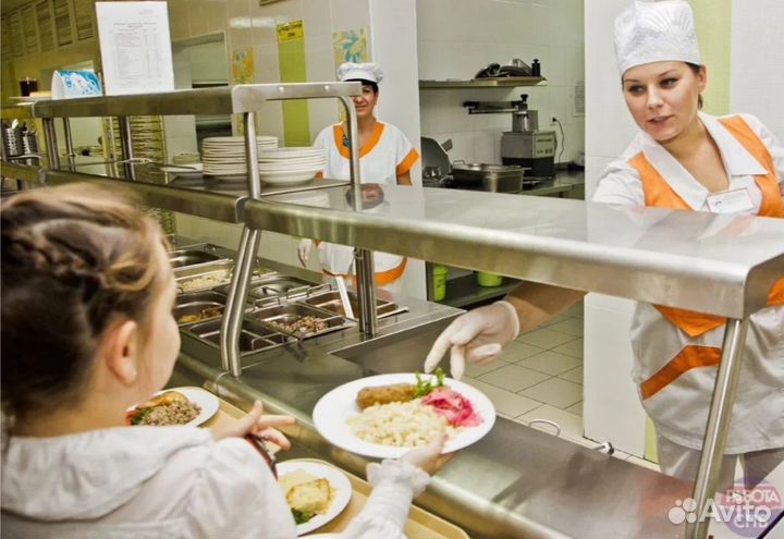 Работник на раздачу в столовую