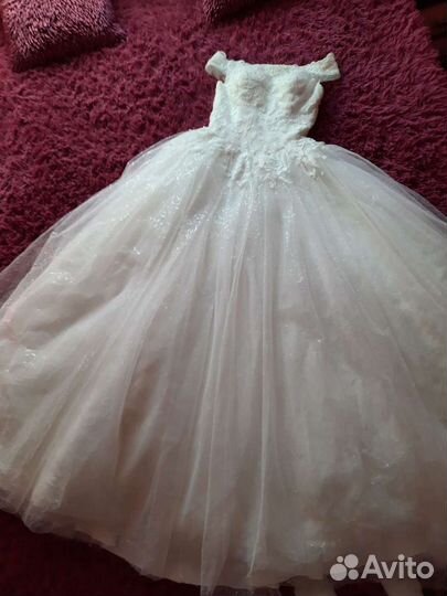 Продам свадебное платье