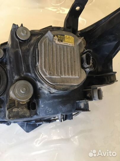 Фары на toyota camry 50