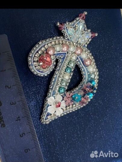 Брошь ручной работы