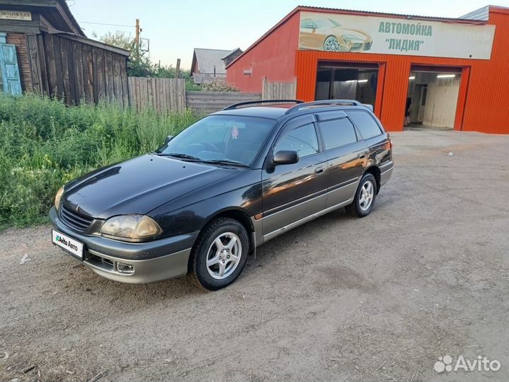 Toyota Caldina 2.0 AT, 1999, 100 000 км