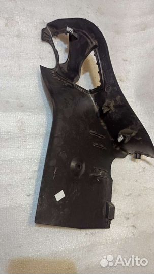 Обшивка багажника левая Ford Focus 3