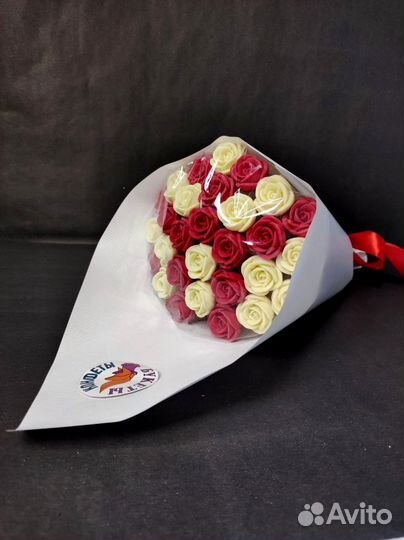 Букет - 29 Роз из Белого Шоколада