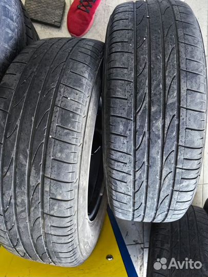 Bridgestone Dueler H/P Sport 215/65 R16 98H