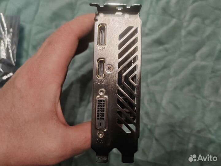 Видеокарта gigabyte 1050 2gb