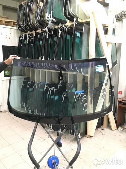 Лобовое стекло на Skoda Octavia a5