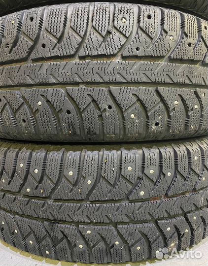 Bridgestone Ice Cruiser 7000S 205/60 R16 92T