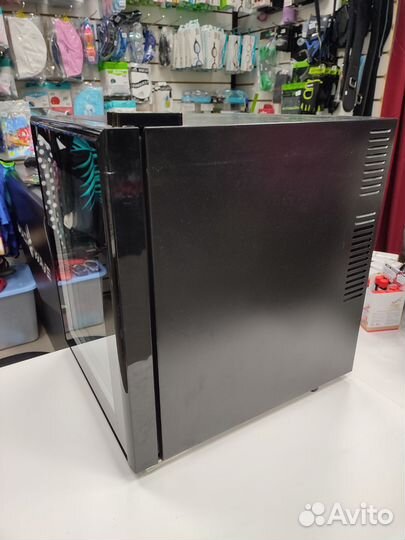 Холодильник для напитков маленький