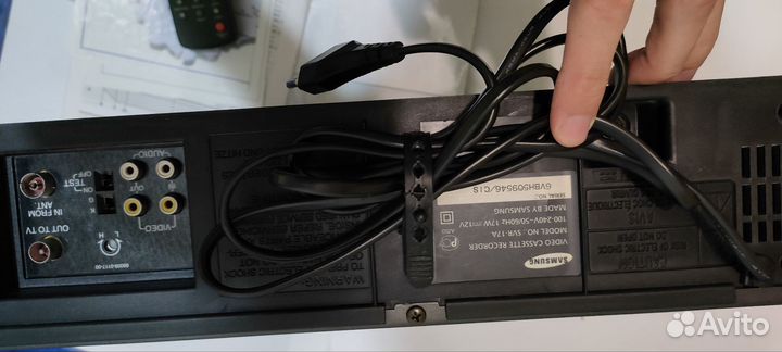 Видеомагнитофон samsung svr-17a застрял