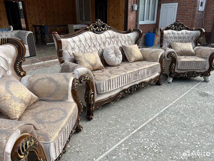 Диван и 2 кресла