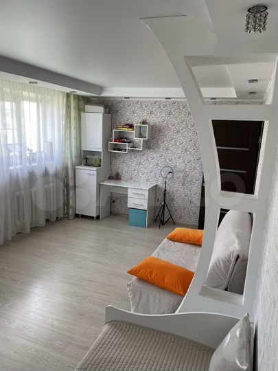 3-к. квартира, 90 м², 5/5 эт.