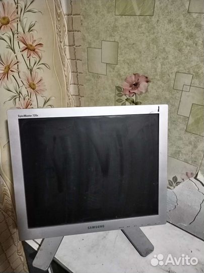 Монитор Samsung