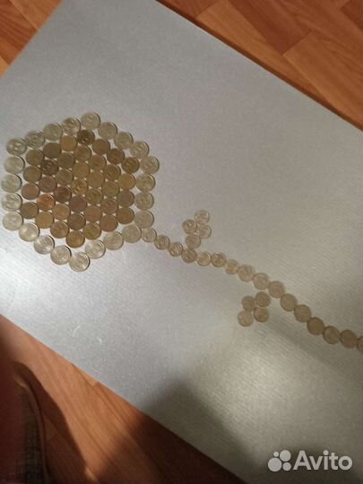 Инсталляция из монет- Подсолнух