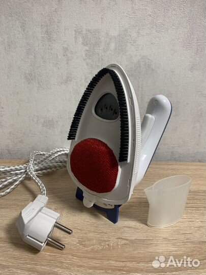 Утюг дорожный