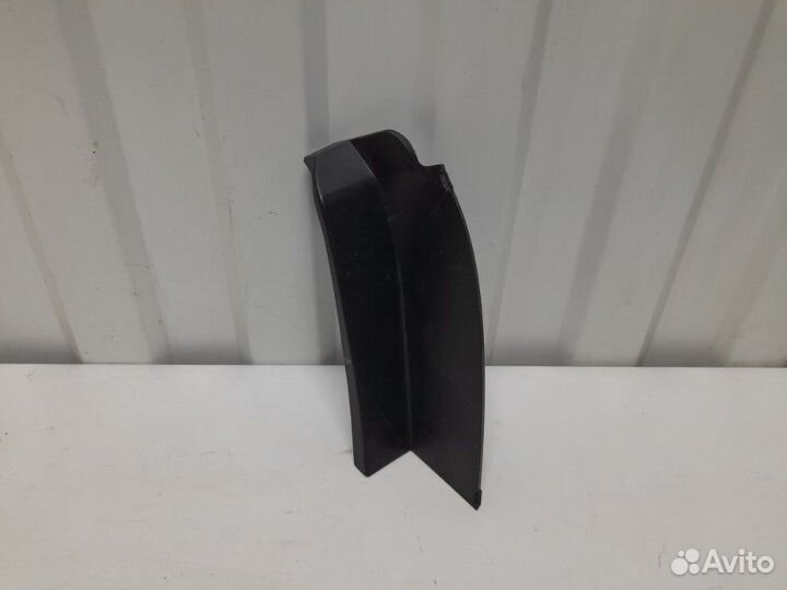 Накладка заднего правого фонаря Kia Rio X-Line FB