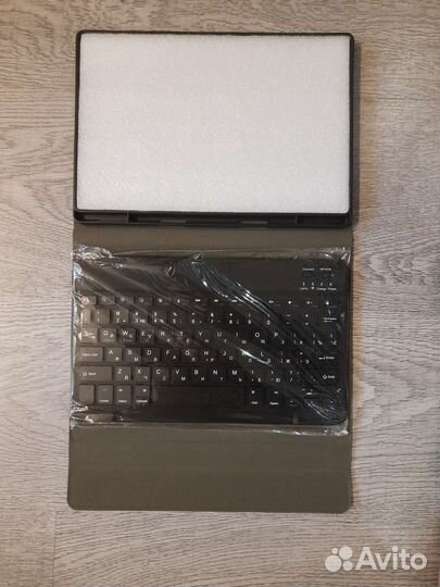Чехол для планшета с клавиатурой