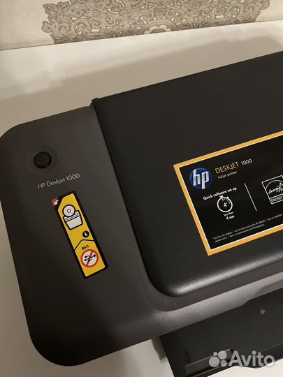 Принтер HP deskjet 1000