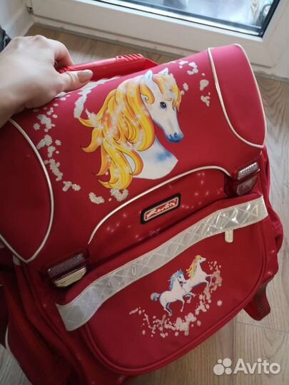 Школьный рюкзак