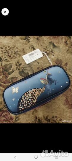 Jeune premier пенал