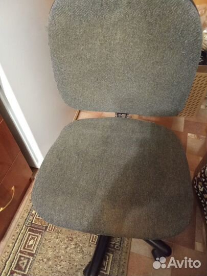 Письменный стол и стул