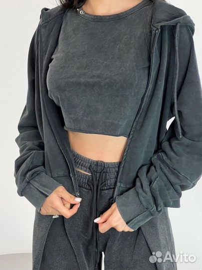 Спортивный костюм level 44