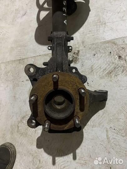 Кулак поворотный левый dodge Caravan 2001-2007 3.3