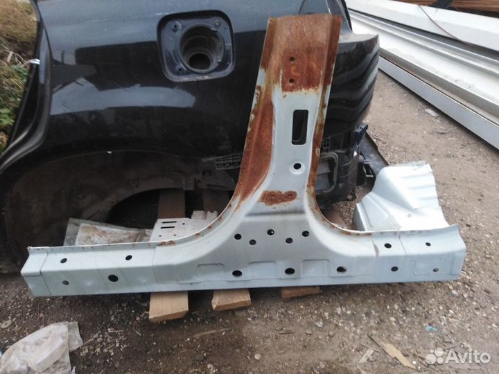 Стойка левая Chevrolet Cruze хэтчбек