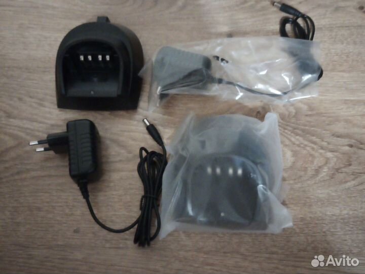 Зарядка для радиостанции Racio RC901